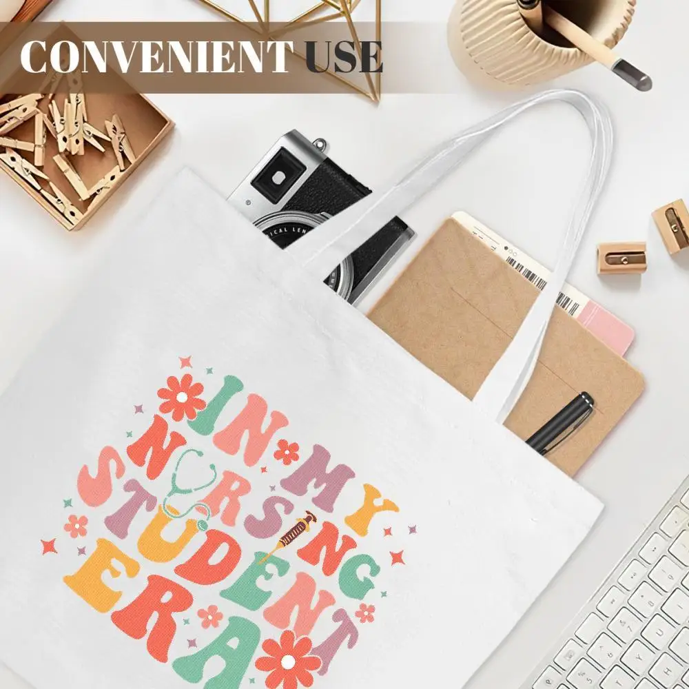 حقيبة حمل لطلاب التمريض. تصميم "في عصر التمريض" للكلية والعمل والبقالة.