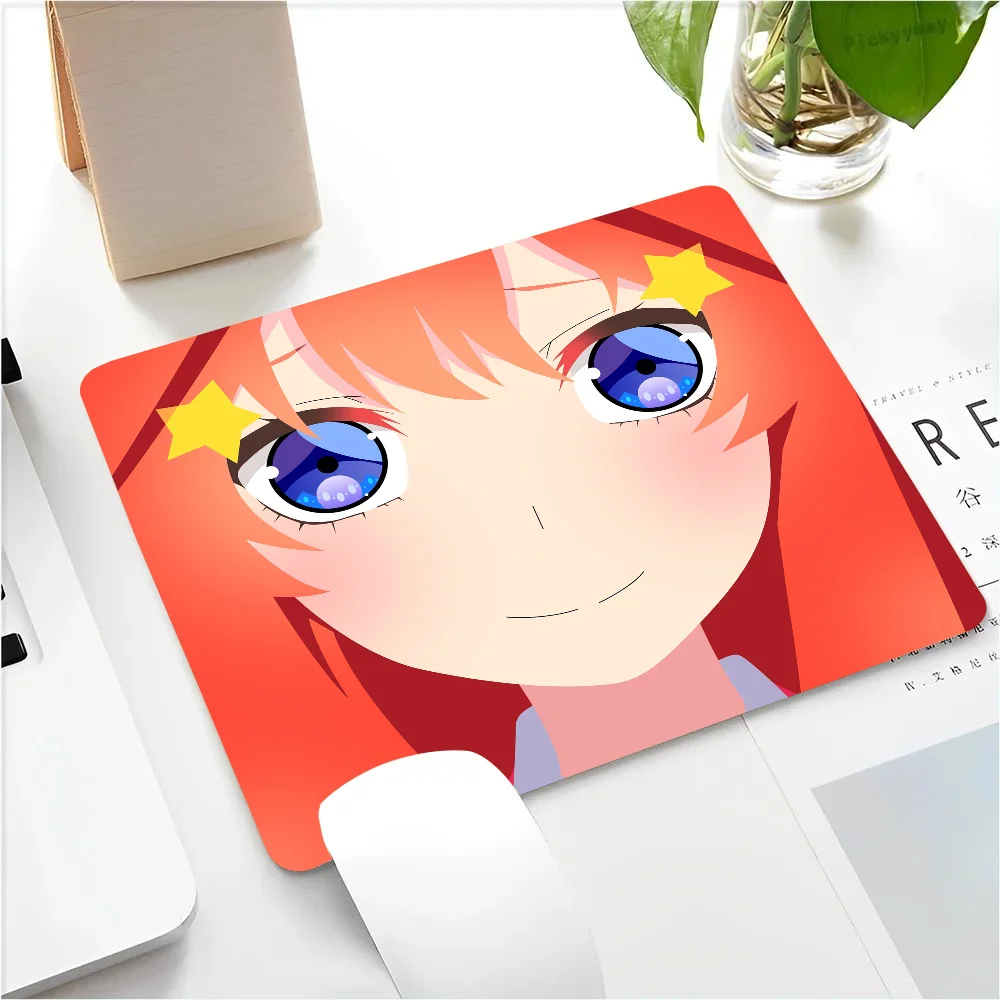 Itsuki Nakano The Quintessential Quintuplets Anime Mousepad Small LockEdge Mouse Pad Gamers Computer Desk Pad Anti-slip Rubber