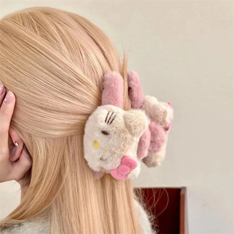 Sanrio Schattige Hello Kitty Pluche Haai Clip Anime Figuur Lief Meisje Haaraccessoires Cartoon Kawaii Retro Haarclip Vriendin Cadeau