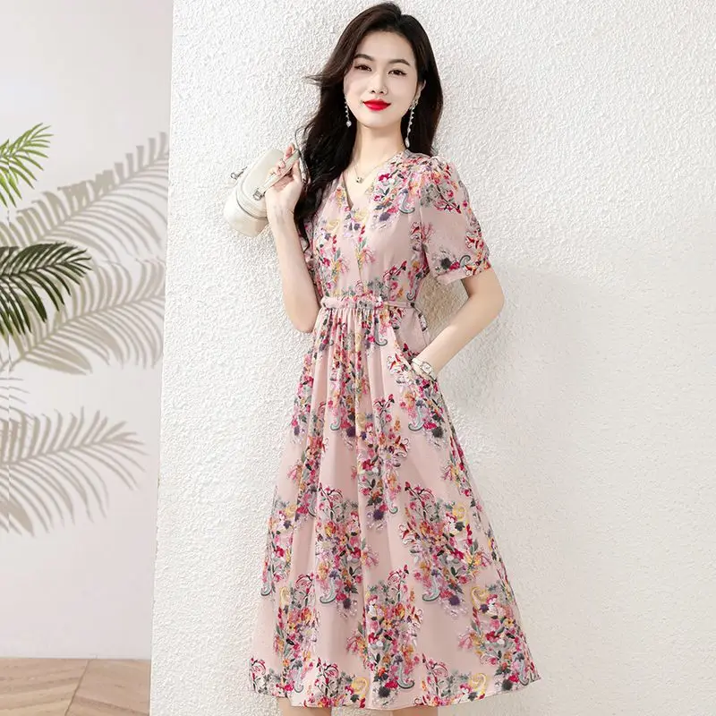 Taillenbetonter Damen-Rock mit V-Ausschnitt, modischer, mittellanger, floraler Super-Fee-Rock im koreanischen Stil