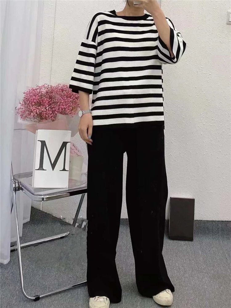 

REALEFT Summer Women's 2 Pieces Pants Outfits Sets Striped O-Neck Casual T-Shirts and Loose Wide Leg Knitted Pants Women's Suits