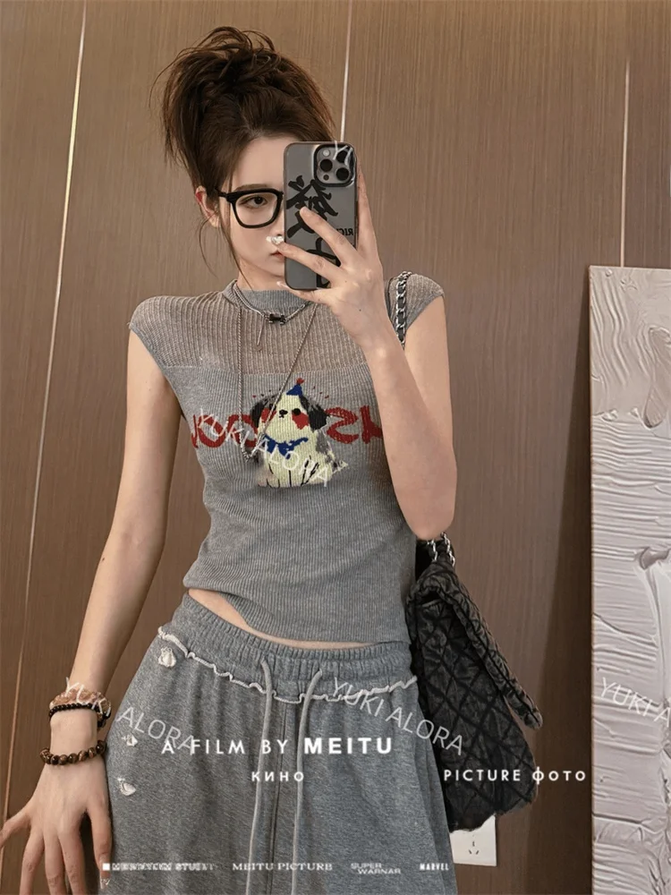 

Весна 2026: Модный женский вязаный топ Svel с оригинальным дизайном, повседневный крой, круглый вырез, защита от УФ-излучения, стандартная длина