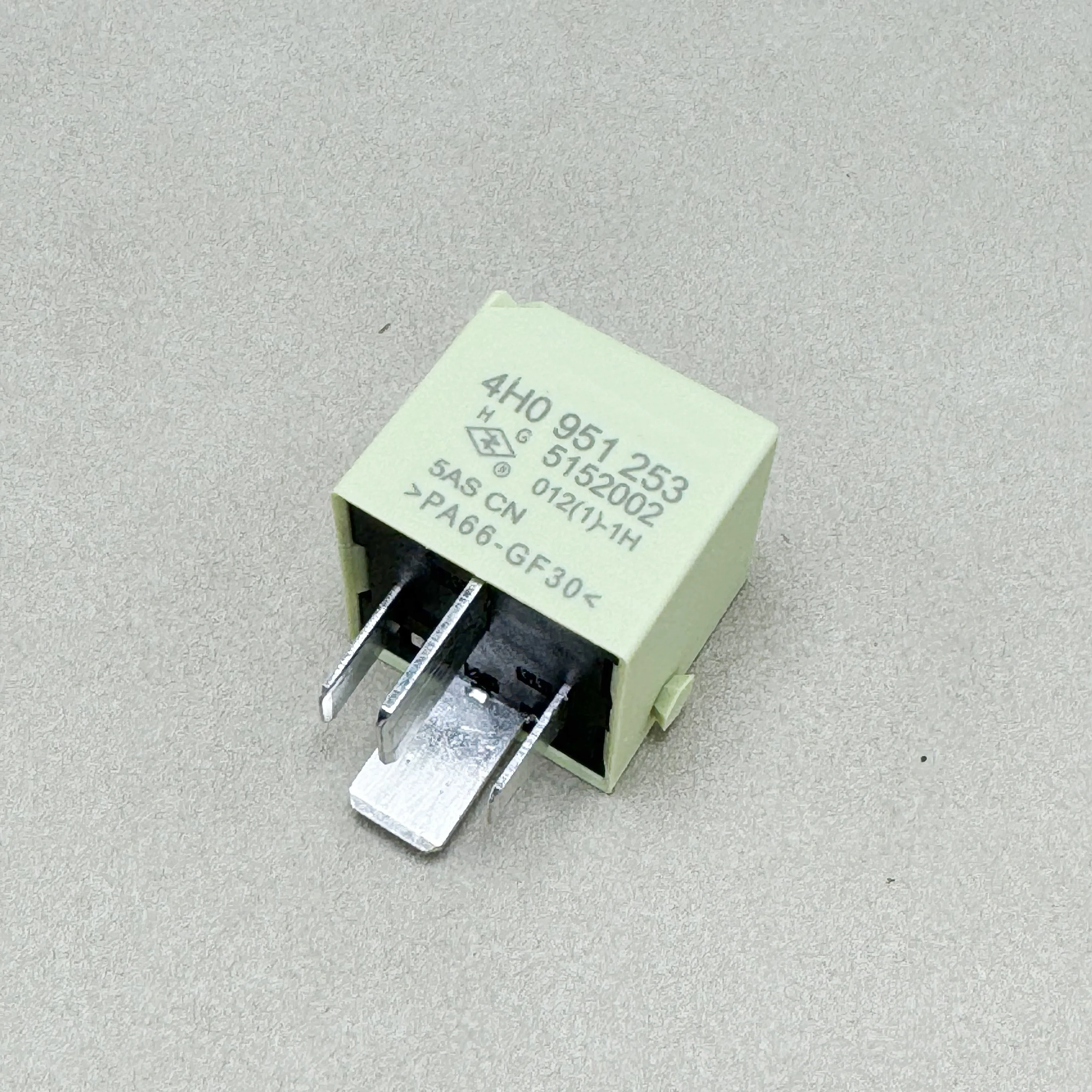 644 Relay For Audi Q3 A6L A6 S6 RS3 A7 A4 S4 TT R8 Skoda Octavia Rapid Spaceback VW Phideon Lavida Lavuda Santana 4H0951253