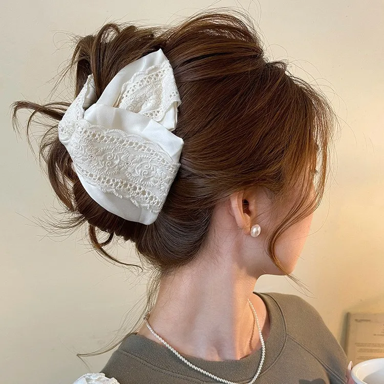 1個入り-高品質-刺繍レース-三角形ヘアクロー-高級-大容量-シャーククリップ-2026年新作-レディースヘアアクセサリー