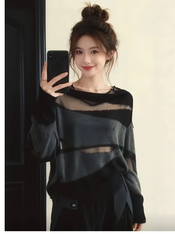 

Spring 2026 Loose Fit Long Sve Ice Silk T-irt Women's Korean Sle Me Splicing Design Soft Polyester Knitted Top