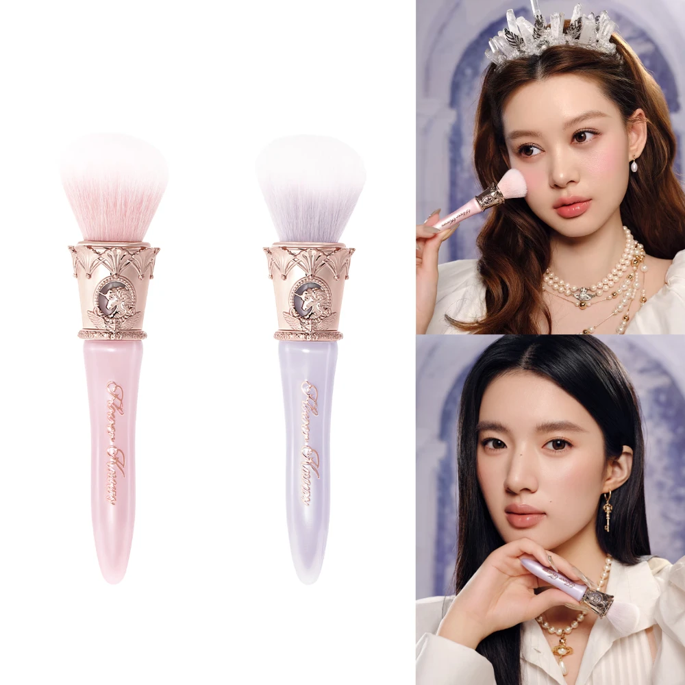 Flower Knows Loose Powder Highlighter Brush Blush Brush - Soft Defining Beauty Makeup Brush