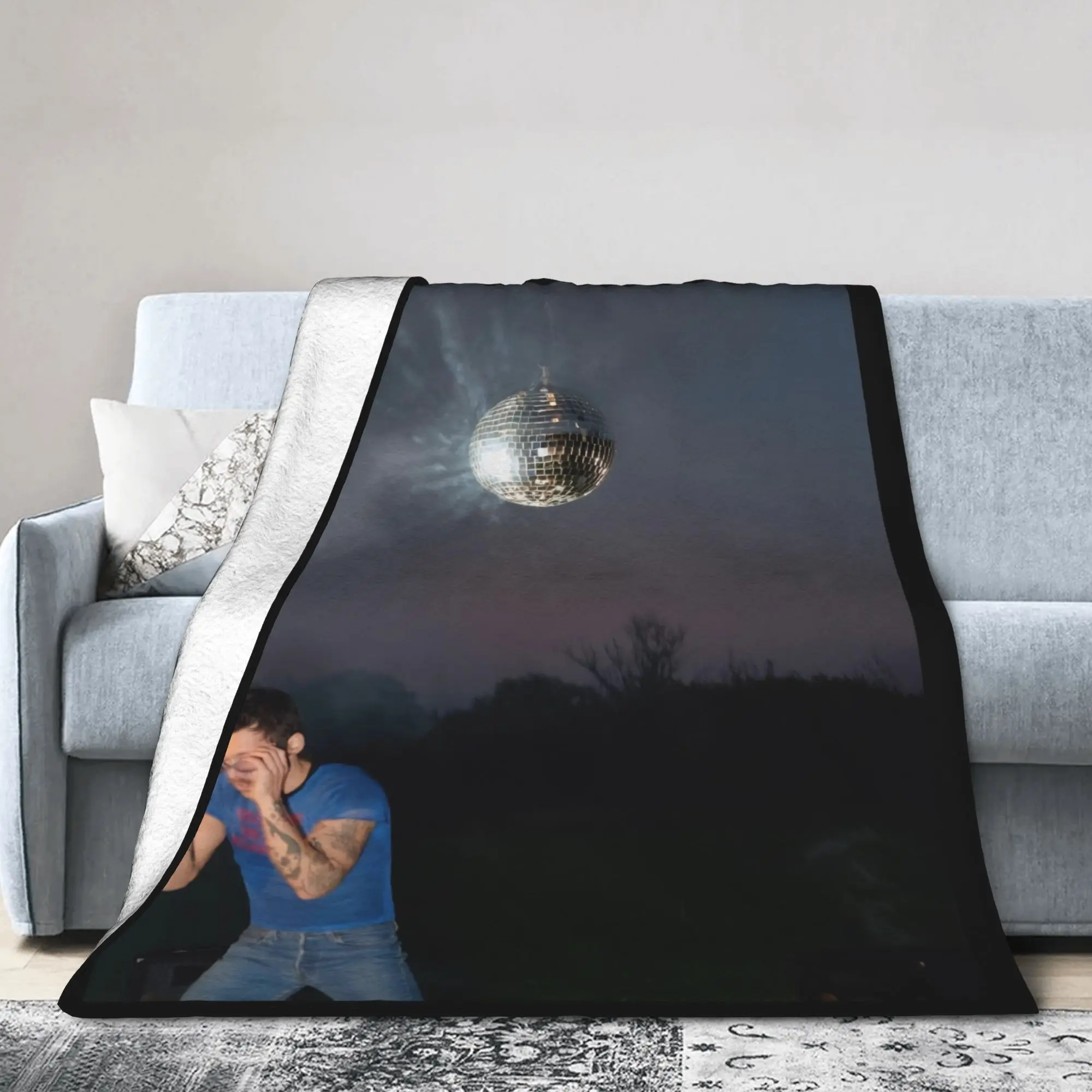 Kiss All The Time Disco Fleece Throw Blankets Harrys Singer Styles Blanket for Home Car Lightweight Thin Quilt