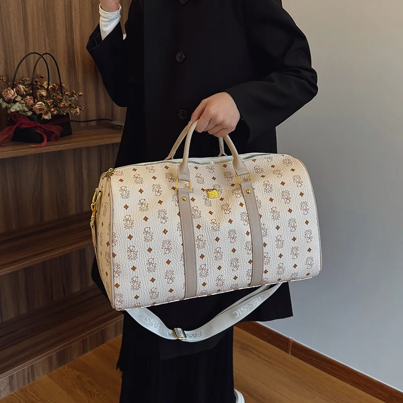 Новая большая вместительная сумка для фитнеса