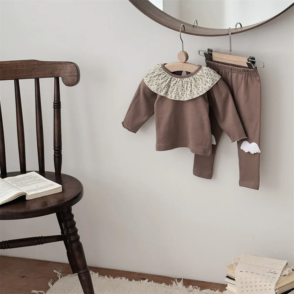 2024 autunno nuovo bambino vestiti a maniche lunghe Set neonata colletto arruffato top + pantaloni 2 pezzi vestito bambino floreale Homewear abiti