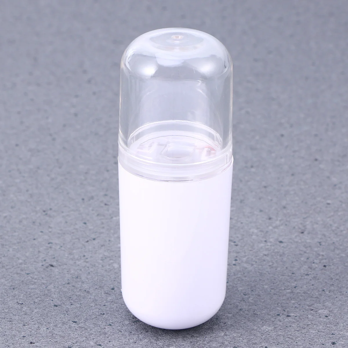 جهاز بخار الوجه الأبيض المحمول الصغير USB شحن تصميم عدم الانزلاق بخاخ الوجه الرطوبة العناية بالبشرة نانو ضباب برودة ترطيب أداة