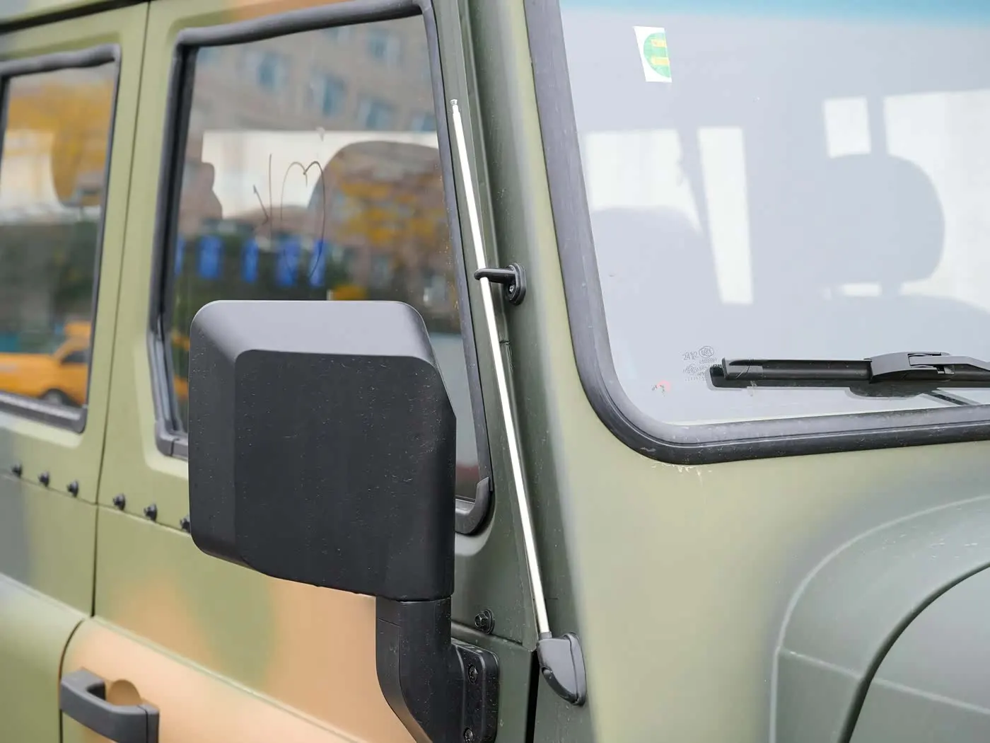 

FLOOR MATS FOR CARS 94