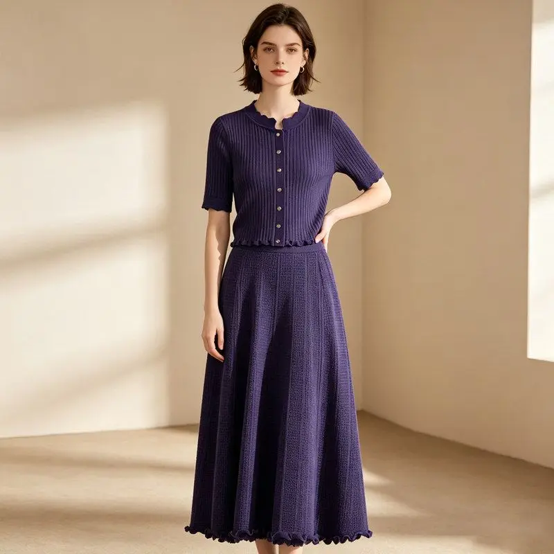 Elegant Early Autumn Women's Knitted Set Half Skirt Top Two-Piece Ensemble Fashionable Casual Wear Suitable for Parties