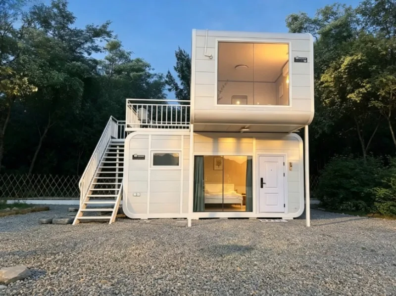 Multi-Functional Prefab Apple Capsule Home With Full Kitchen And Bathroom For Outdoor Camping, Hotel And Mobile Office Business