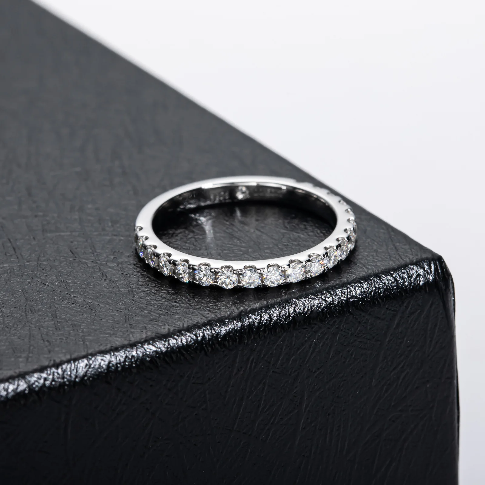 Carnica 1.9mm Stone Real Moissanite Ring Guard for Women S925 Sterling Silver Sparkling Wedding Band Jewelry GRA D Color Gift