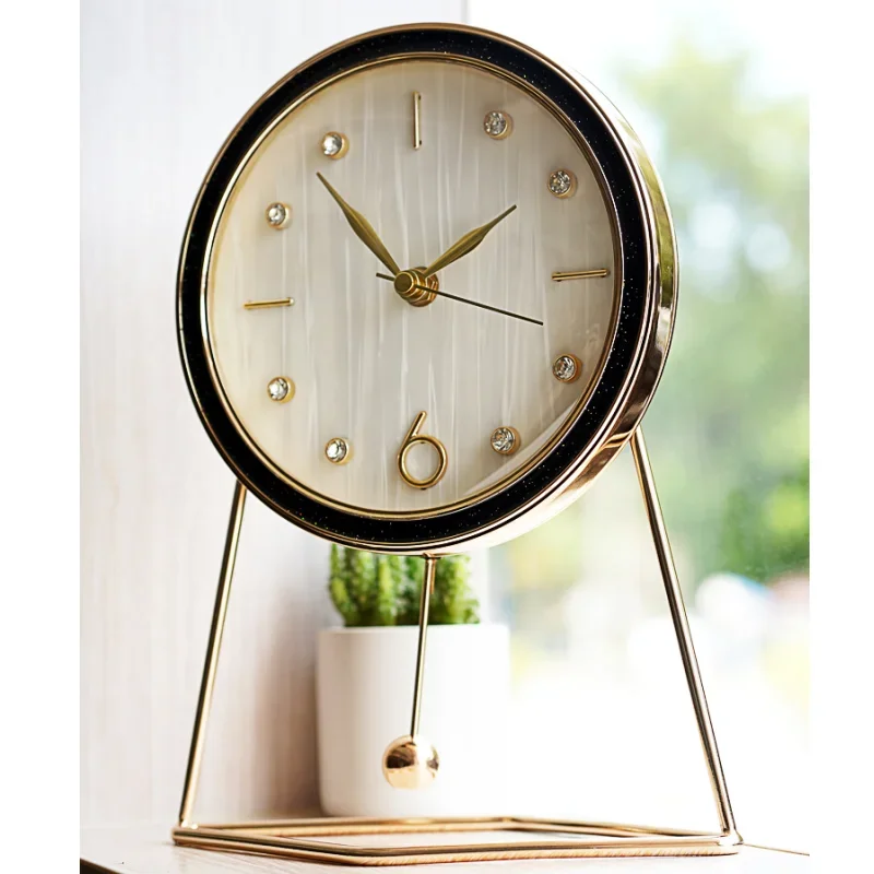 Luxury Lounge Clock Silent Mute Modern Desk Clock for Living Room Creative Home Decor Piece 탁상용 시계 Настольные Часы