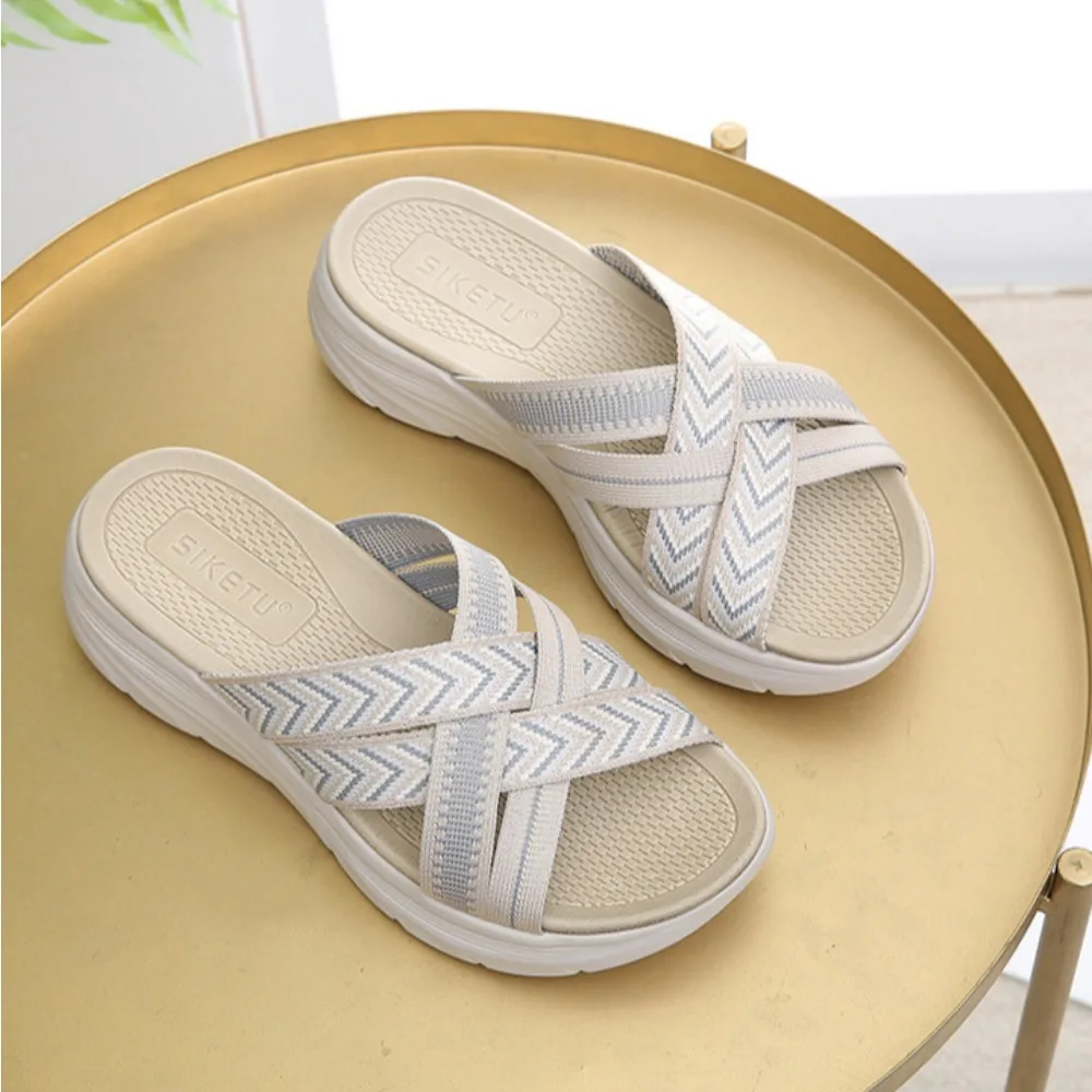 Slippers Women's 2026 Summer New Product Sandals Womens Lightweight Sporty Comfortable Elastic Oversized 42 Thick Soled Slippers