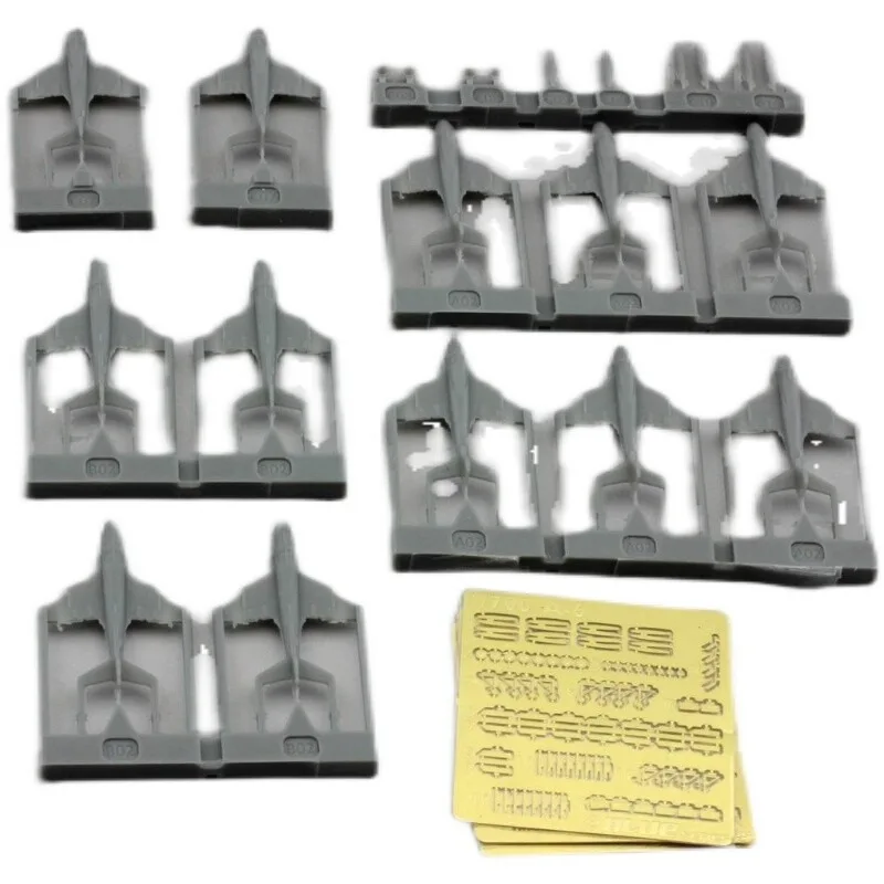 N07-137 1/700 A-6E/KA-6D/EA-6B Intruder Resin Aircraft Set (6+2+4pcs) For US Navy Carrier Deck