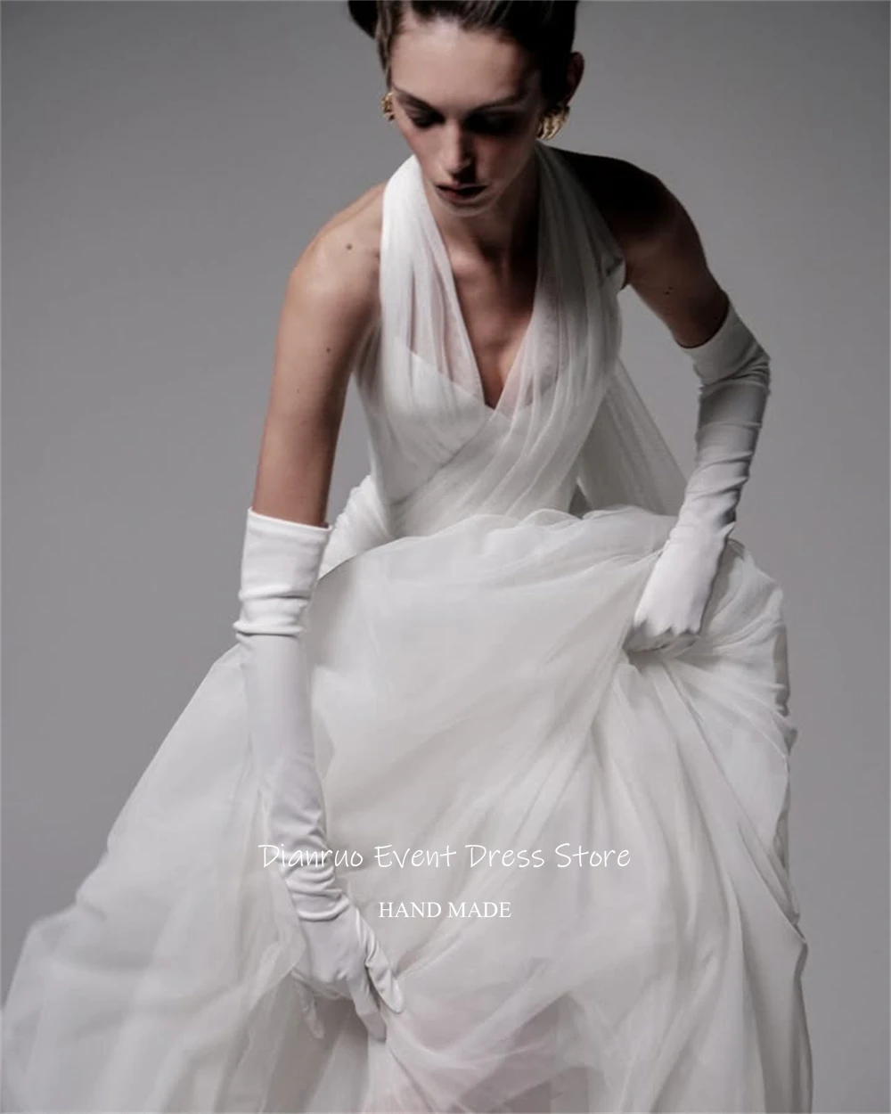 Dianruo-vestidos de noche blancos con escote Halter, vestidos de novia fluidos de corte A, vestidos de gasa con cuello en V fruncidos para mujer personalizados