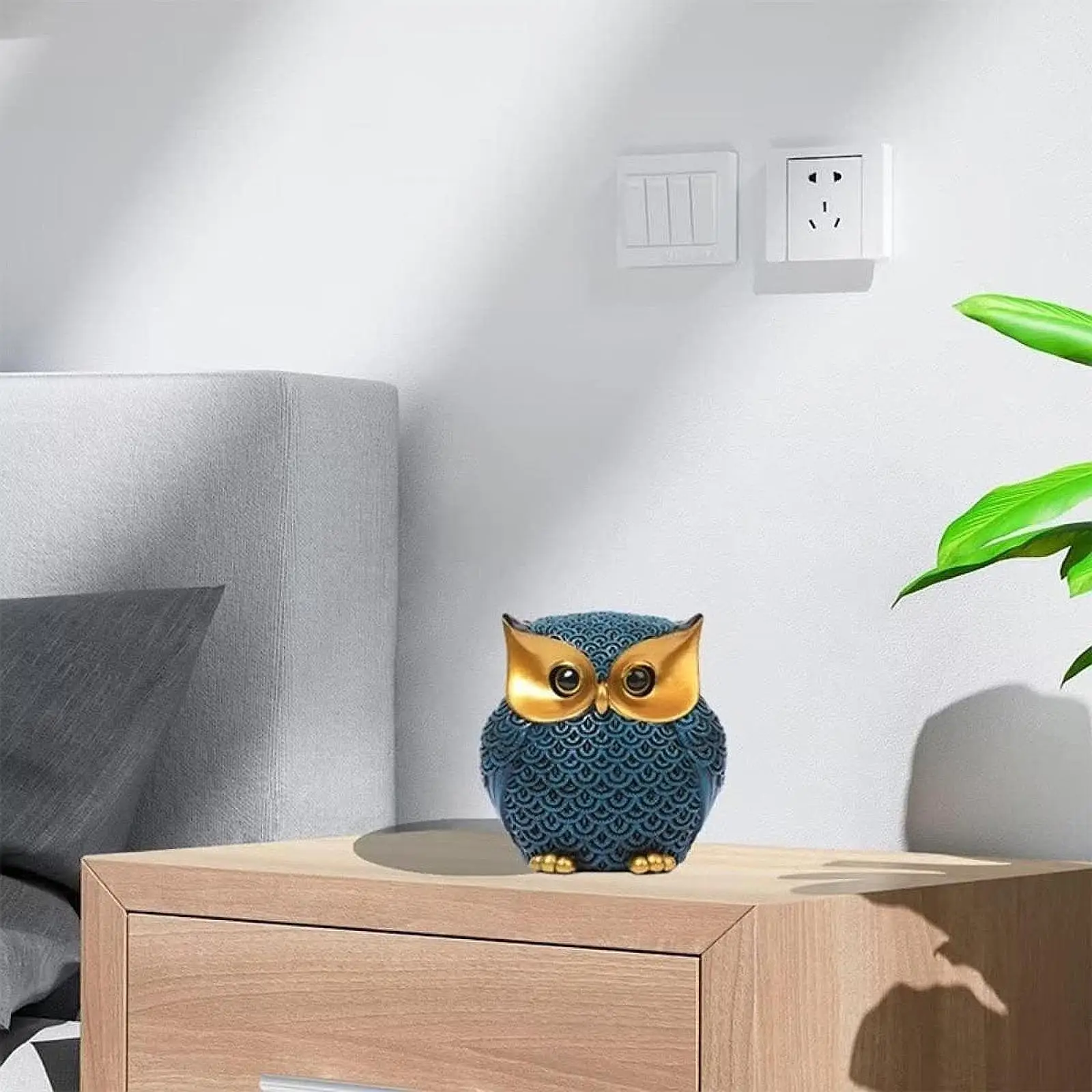 Blue Owl Statue Gift for Birds Lovers Ornament Modern Accents Animal Figurine for Office Bedroom Table Desk Bookshelf Decoration view 4