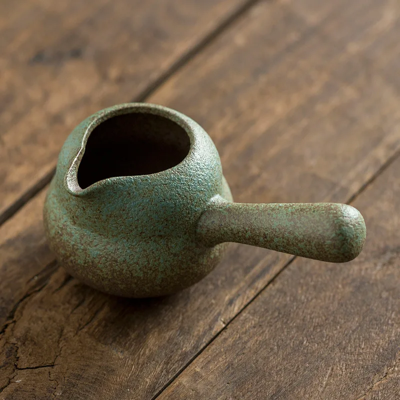 

Japanese Style Coarse Pottery Side Handle Gongdao Cup Household Retro Tea Sea Antique Ceramic Tea Divider Gong Dao Bei