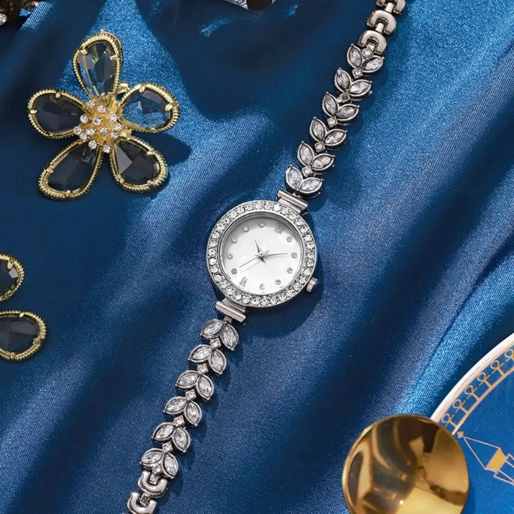 Модные кварцевые часы из нержавеющей стали, кварцевые женские наручные часы со складной пряжкой, простые женские часы-русалка со стразами