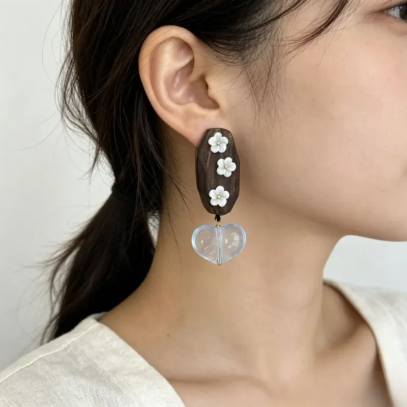 New Chinese sandalwood small white flower love glazed sea blue treasure earrings gentle niche retro temperament long earrings