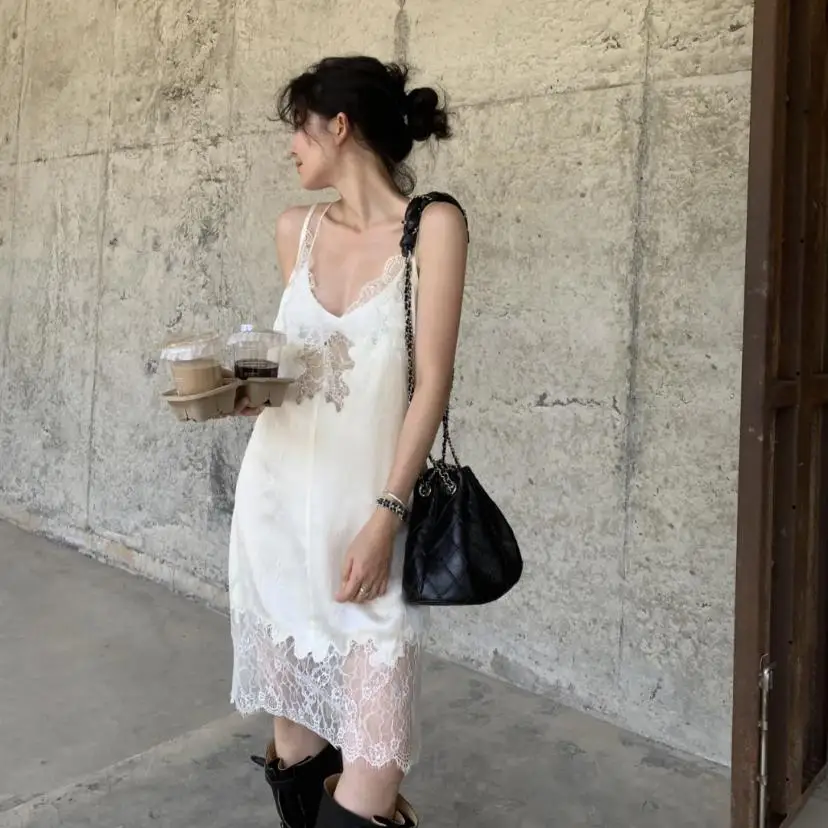 섹시한 레이스 삽입 미니 드레스 여성 여름 새로운 순수한 욕망 Strapl 드레스 캐주얼 스타일 가을 시즌 민소매 폴리 에스터 코튼 블렌드