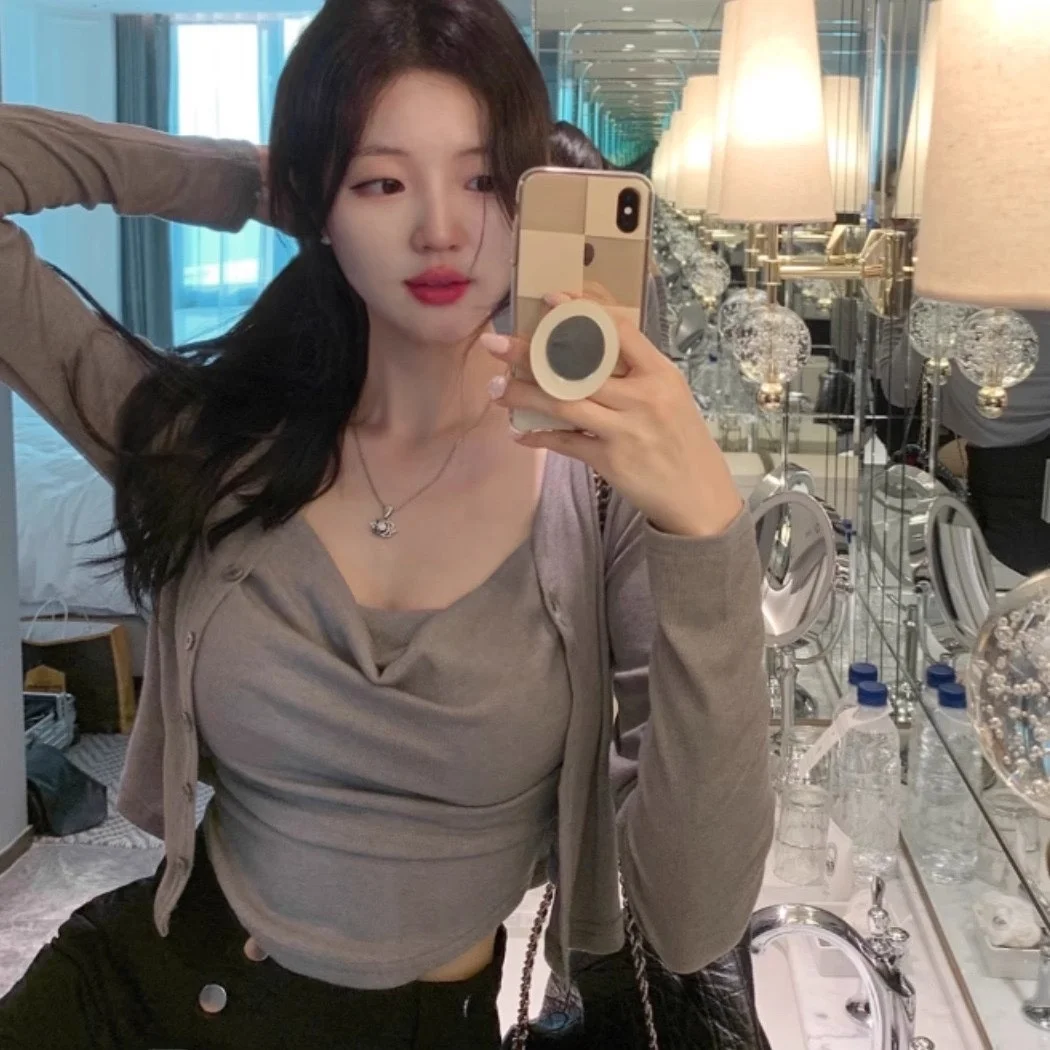 

Fashionable Slim Fit Women's Style Pleated Two-Piece Set Long Sleeve Short Cardigan Open Front Cotton Blend Spring Summer