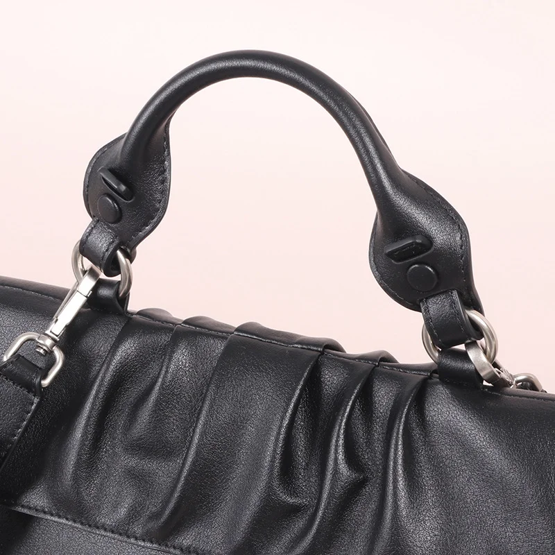 2026年新作 高級韓国デザイン ハンドバッグ プリーツスクエアバッグ 多機能ショルダーバッグ 高級ベジタブルタンニンなめし革 クロスボディバッグ