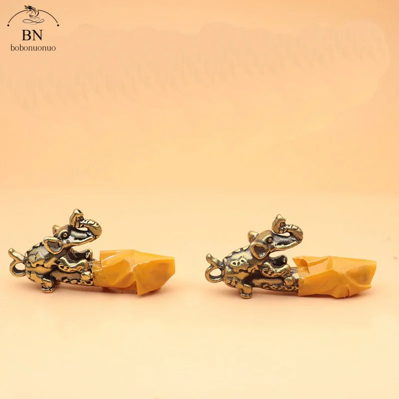 Vintage Cute Pure Brass Solid Elephant Root of life Key Ring Pendants Copper Metal Brass Animal Elephant Figurines Miniatures
