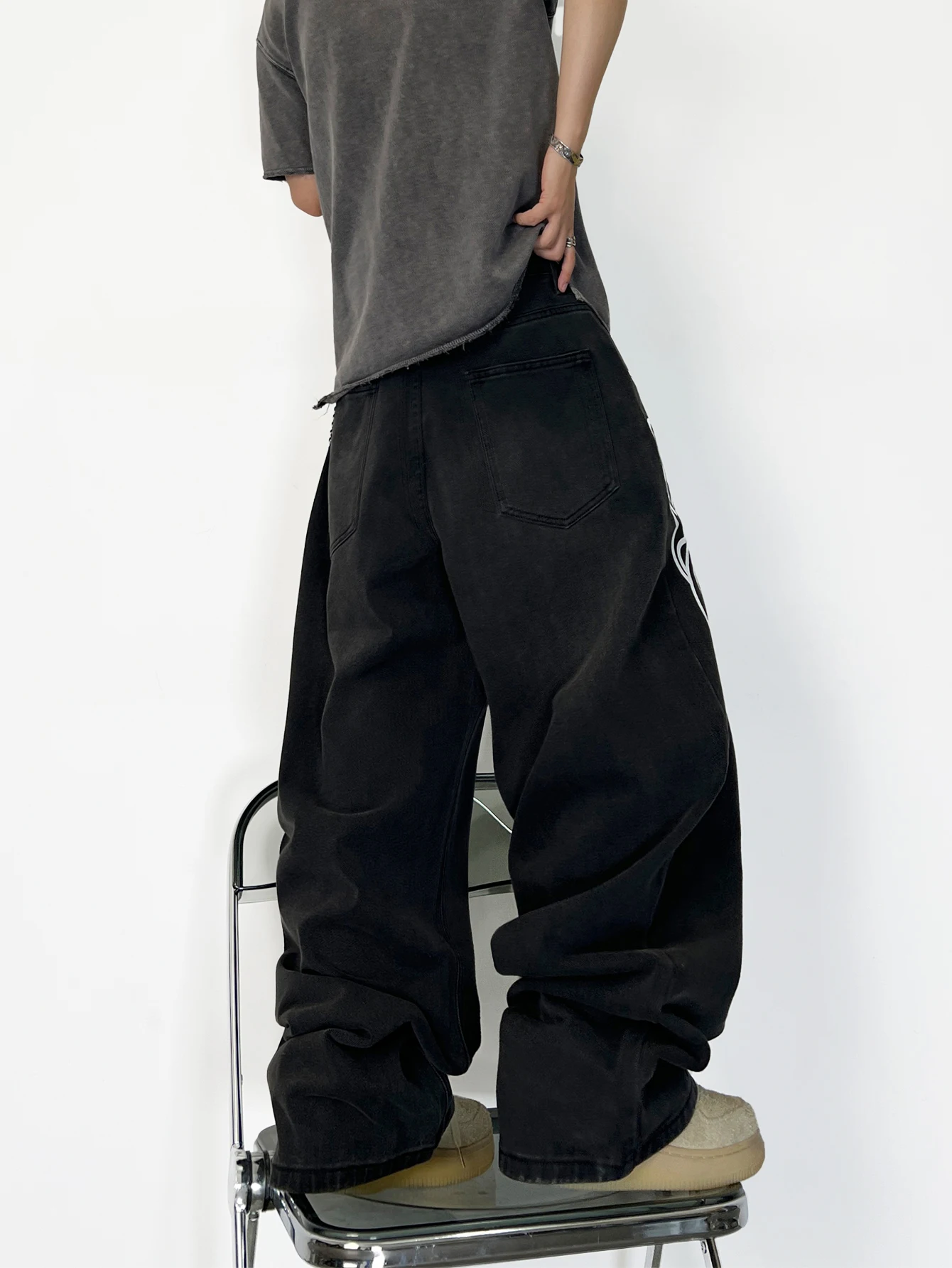 Men's Loose-Fitting Jeans, Versatile And Stylish Retro Blue Wide-Leg Pants, Streetwear Men's Y2K Patterned Embroidered Trousers