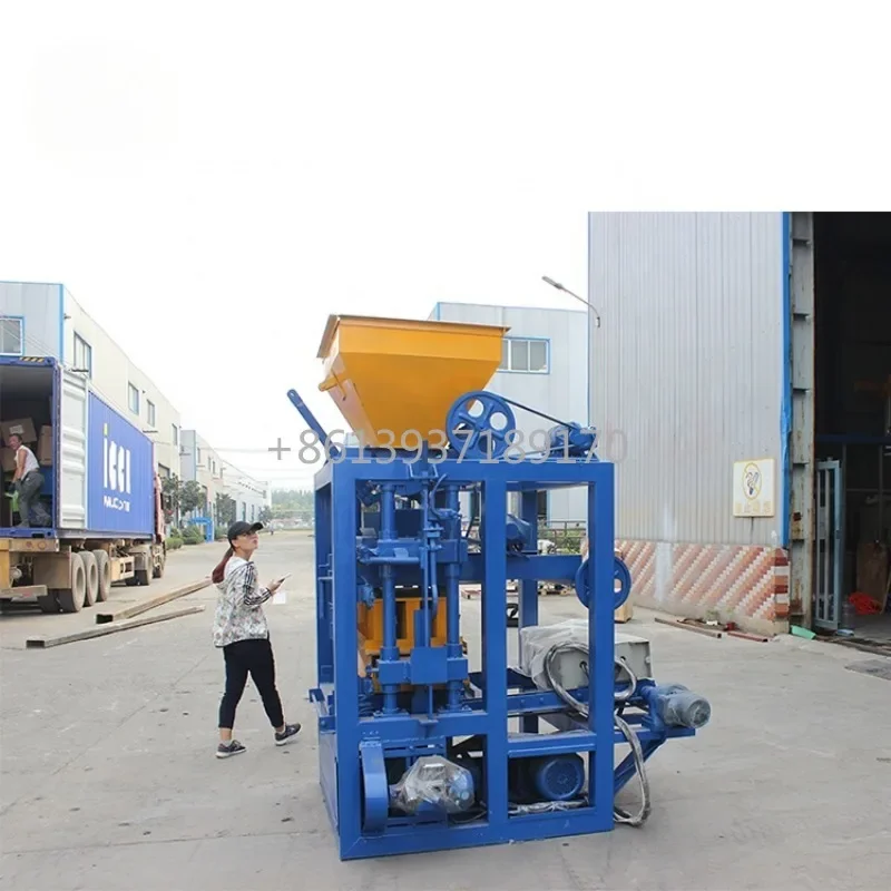 Industries Machines of Brick Machine QT4-24 Small Scale Brick Cement Hollow Block Making Machine Small Diesel Engine