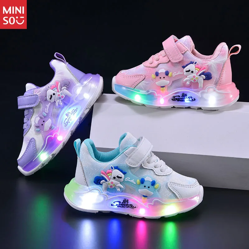 

Miniso 2025 г., новые кроссовки с подсветкой для девочек, обувь со светодиодной подсветкой на мягкой подошве с рисунком и петлей на крючках для детской моды