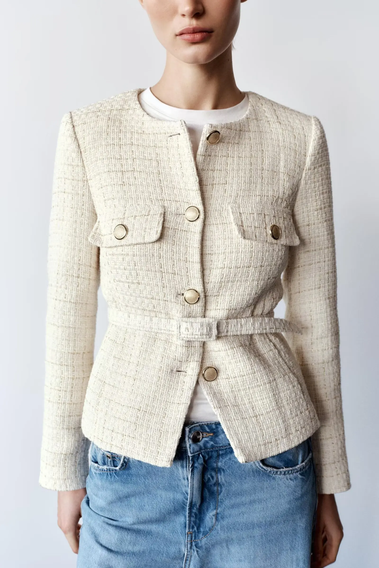 

Autumn New Arrival Women's round Ne Long Sve Single Button Belted Small Fraance Sle Jaet Straight Cut Polyester Fiber