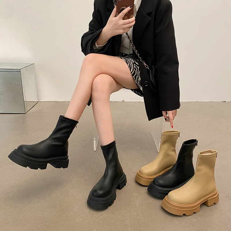 2023 New Women's Autumn And Winter British Style Black Thick-soled Elevated Boots Round Toe Rear Zipper Short Boots