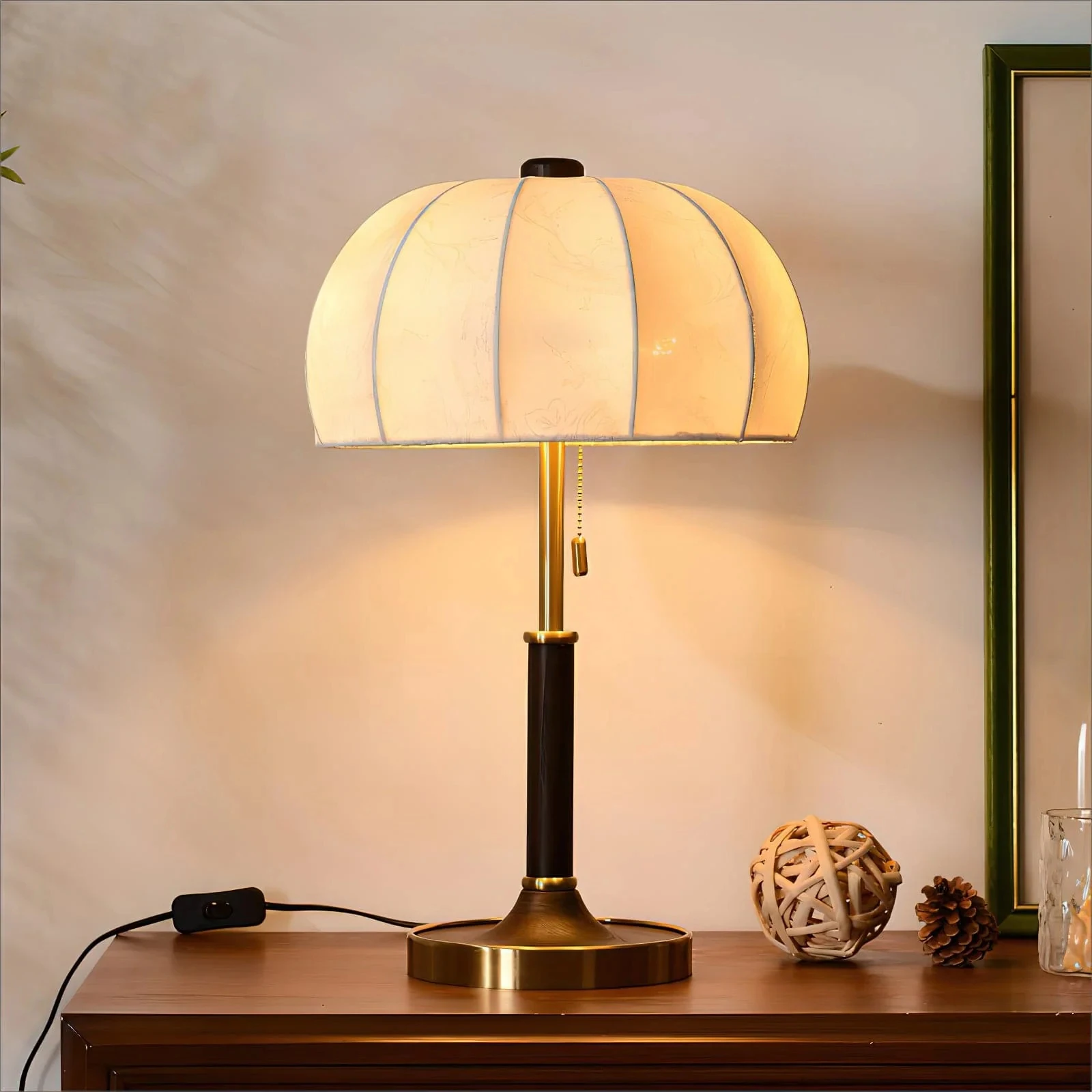 

French Retro Solid Wood Amazed Silence Wind Bedroom Bedside Table Lamp Light Luxury Upscale Hotel Study Decorative Lamps