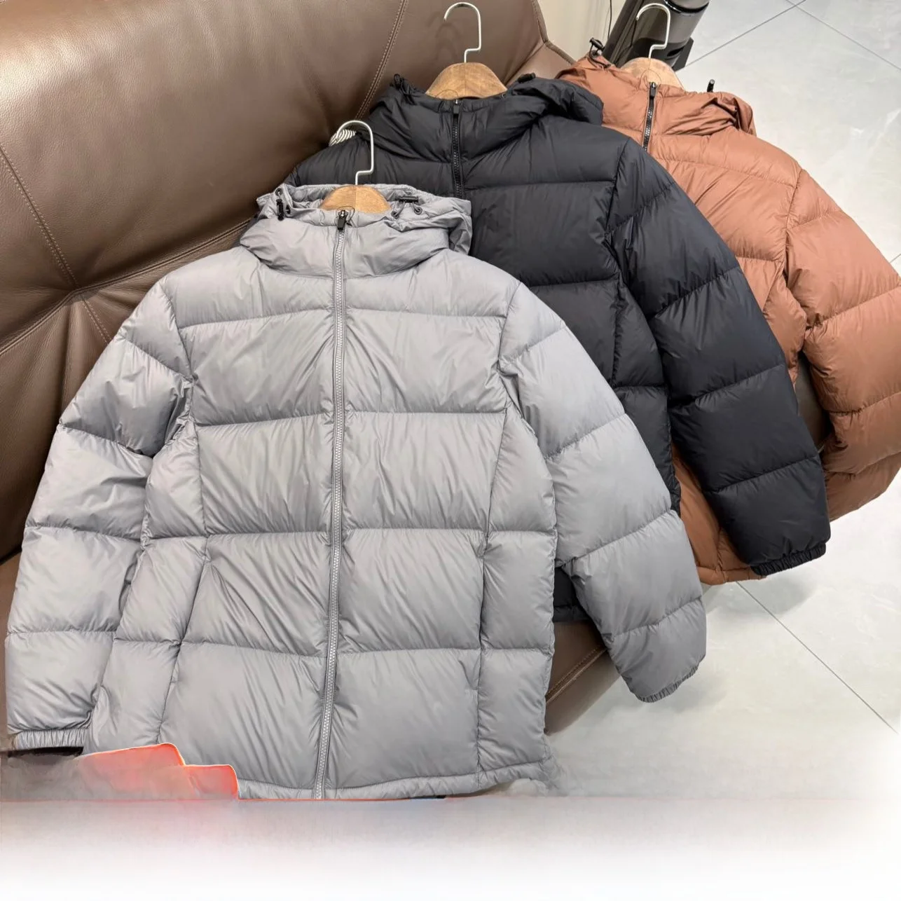 

High-End Du down Jaet Men's Outdoor Hooded Warmth Winter Coat 85 Fill Power Windproof Waterproof Casual Sle Long Sve