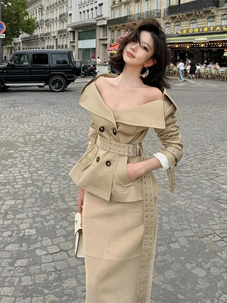 

Korea Retro British Style Double-Breasted Waist-Hugging Windbreaker Autumn Fashionable Temperament Waist-Hugging Short Jacket