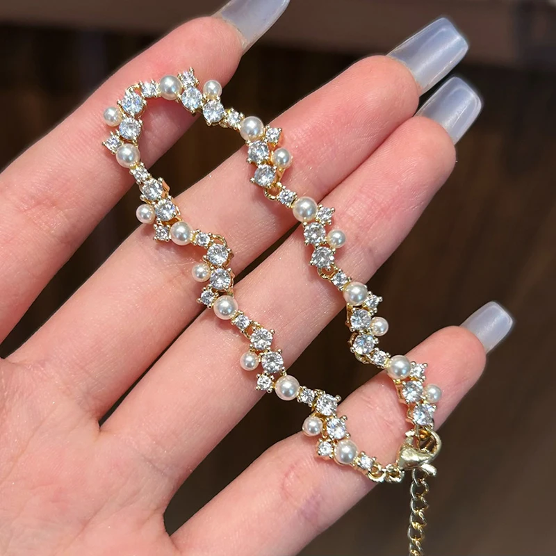 

Tibetan Silver Zircon Imitation Pearl Geometric Charm Bracelets for Women Trendy Fashion Jewelry Minimalist Accessories