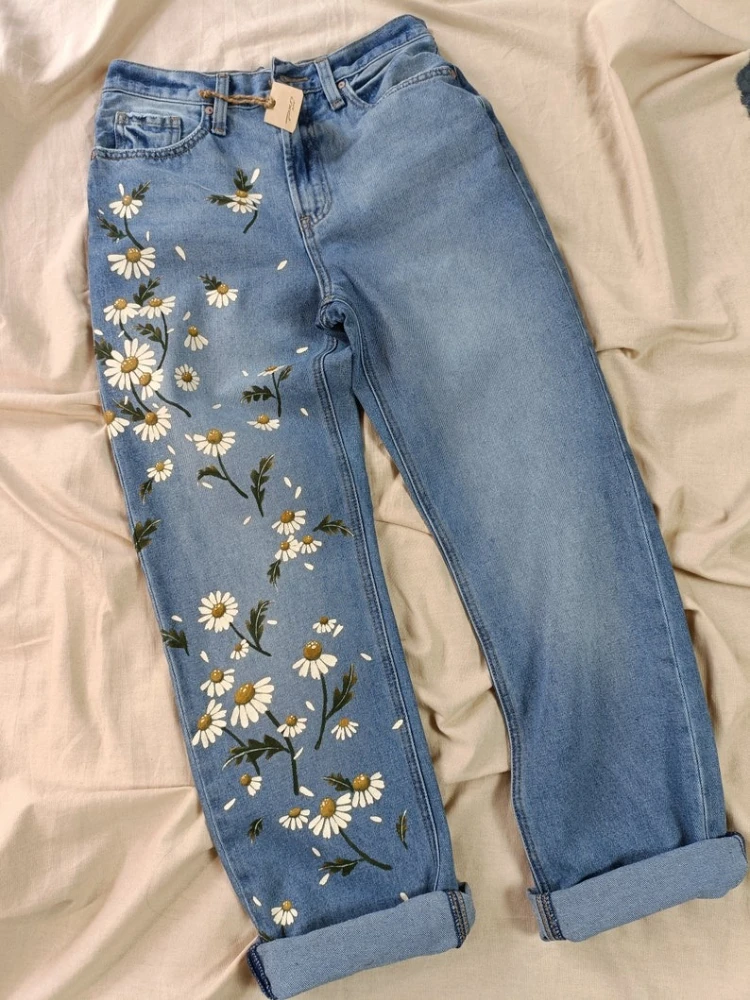 

New Daisy Floral Jeans Y2K Wearable Art Painted Printed Denim Pants Women Fashion Casual Design Streetwear Straight Leg Trousers
