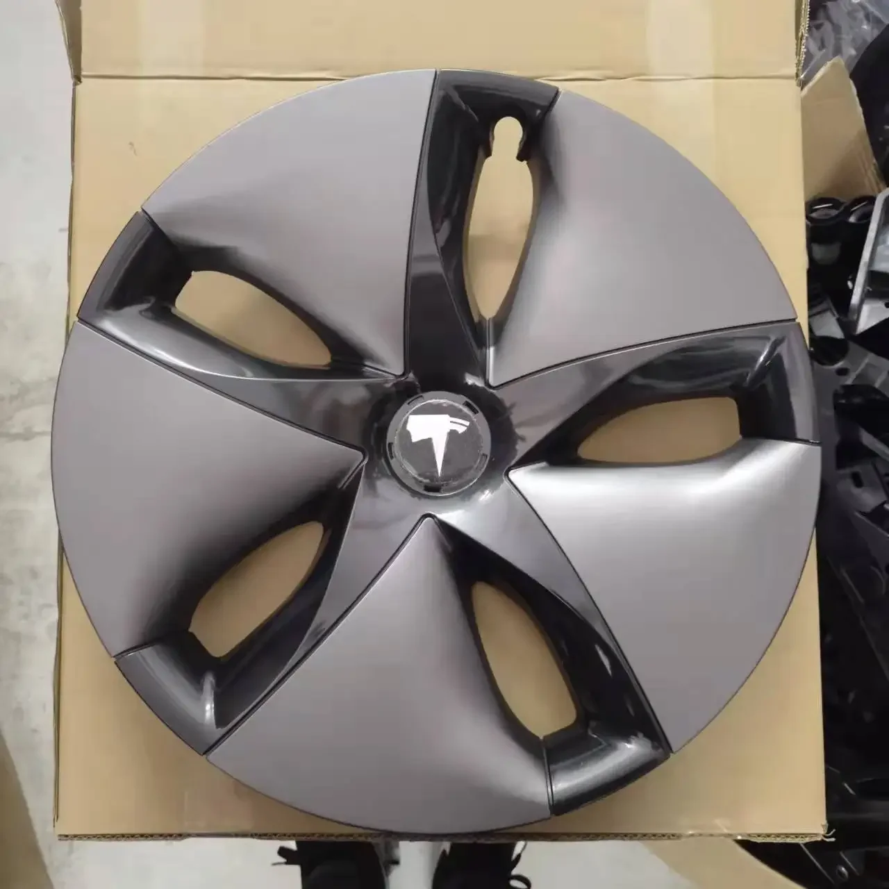 

zz Original used parts tesla wheel cap1044231 for tesla model 3 hub cap