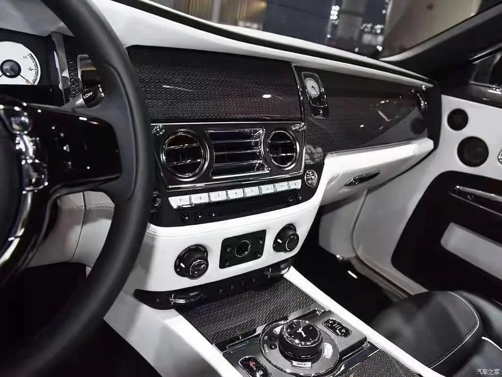 Voor Rolls-Royce Ghost Koolstofvezel Interieur Ghost Verbeterde Droge Koolstofvezel Stijl Interieurbekleding Middenpaneel