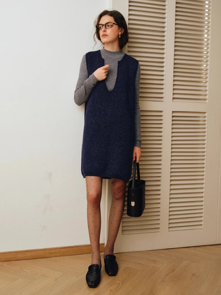 

OLrain Women's Wool Elegant V-Neck Straight Sleevless Dress Autumn 2025 New Commuter Casual Knitted Dress O57QL001691