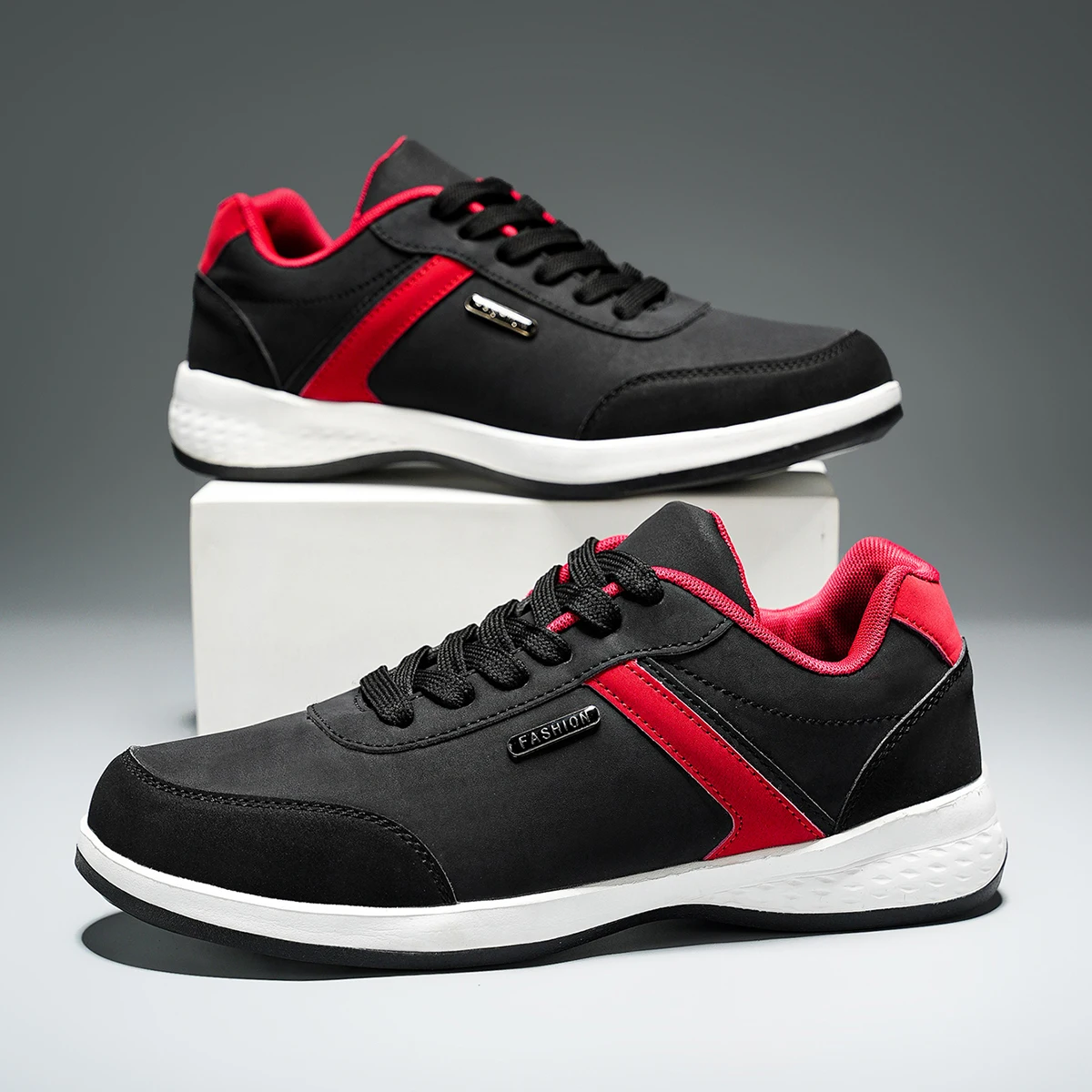 

Men's Large Size Sports Shoes Outdoor Hiking Running Comfortable Casual Versatile Fashionable Training Shoes for Couples