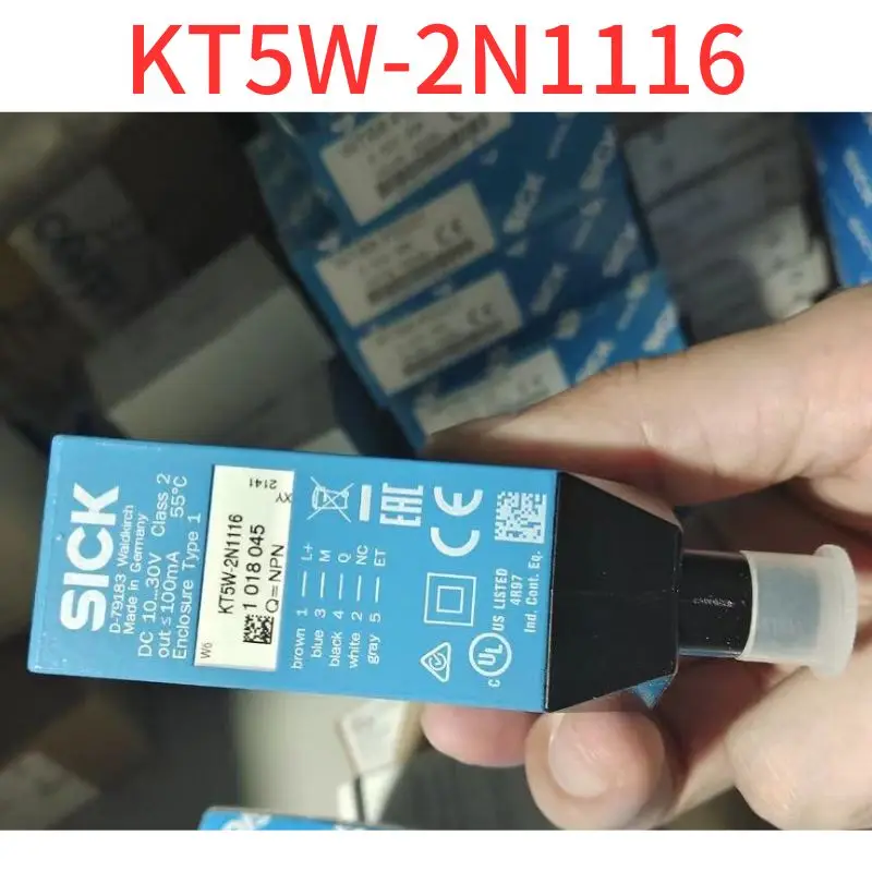 Brand New KT5W-2N1116 color code sensor