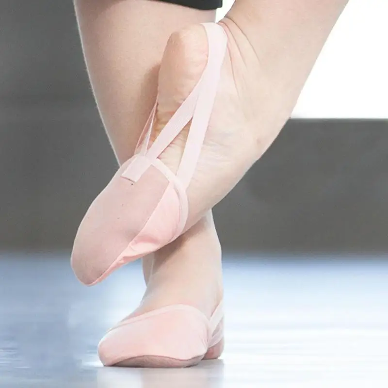 Lyrical Dance Shoes Elastic Turners Dance Shoes Turning Shoes Lightweight Turning Shoes Ballet Shoes Anti-Slip Dance Footies For