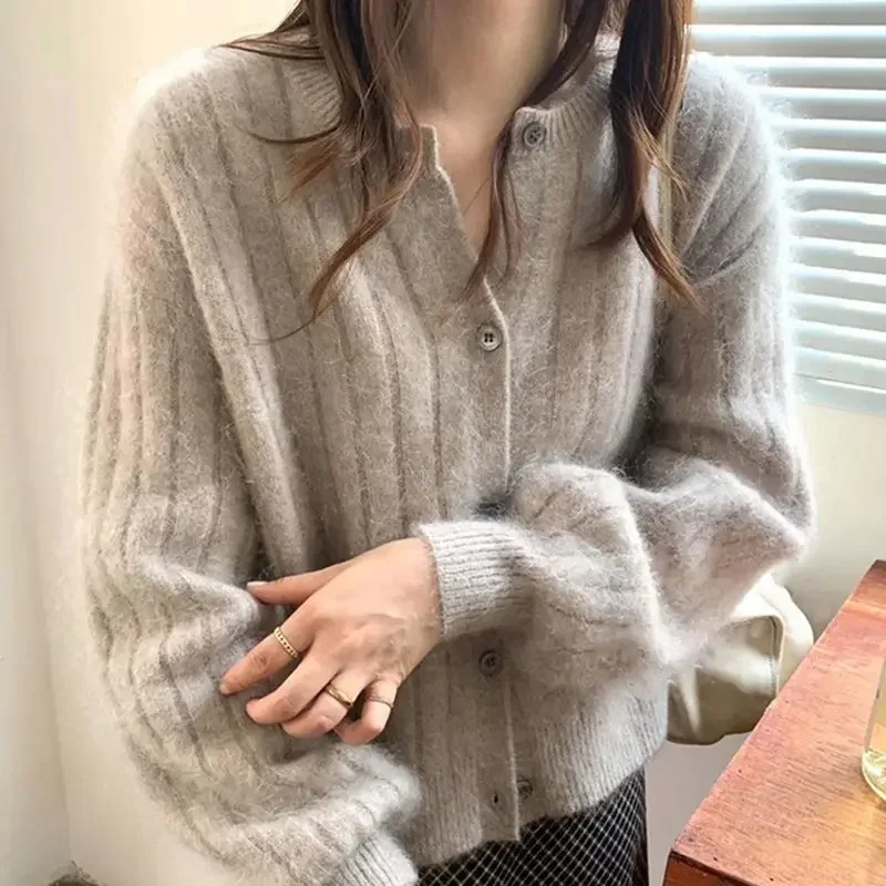 

Vertical Stripes Slimming Lantern Sleeve Single-button Knitted Cardigan Coat for Women with Round Neck, Loose-fitting Sweater