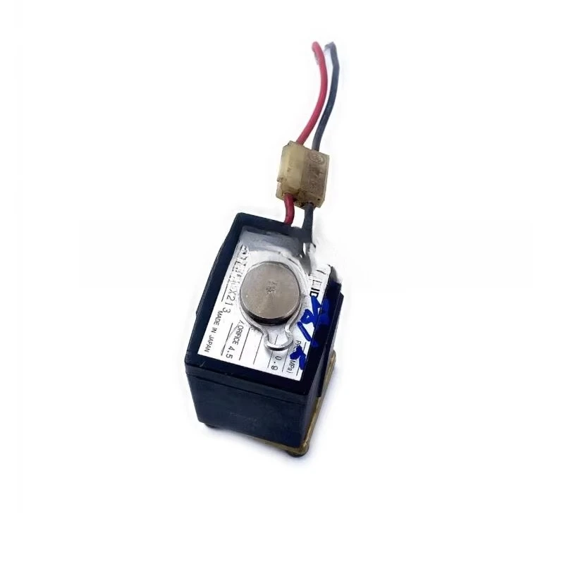 

VX2331CSX213 VX2331CS-X213 Solenoid Valve XGG-9000-300 For Komori L-420 Pneumatic Valve Pneumatic Cylinder XGG9000300 Spare Part
