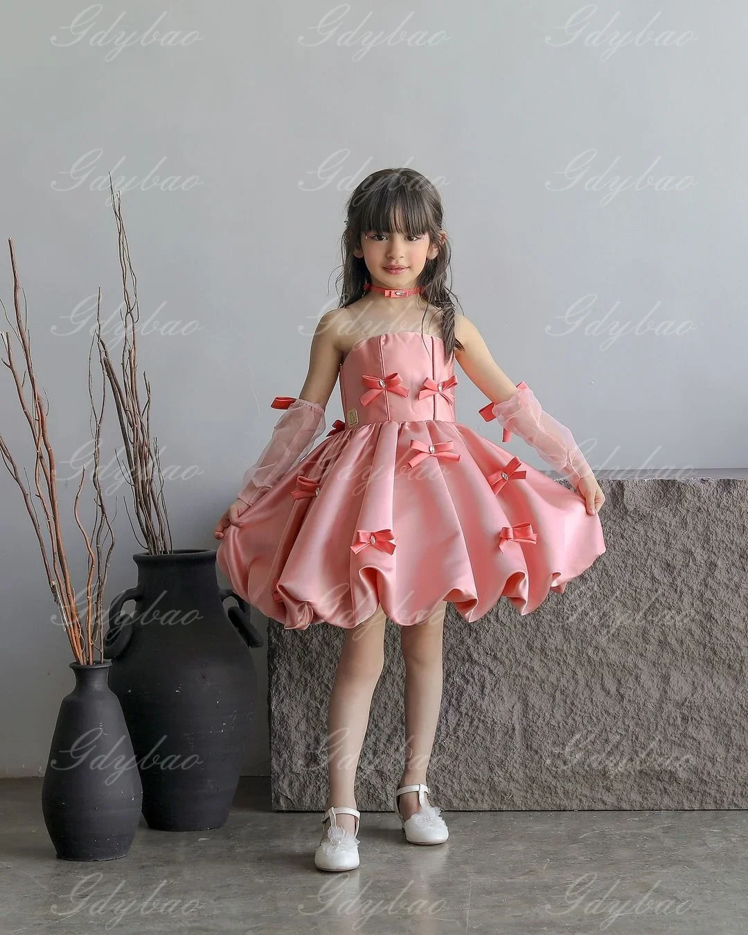 Flower Girl Dress for Wedding Satin Bows Sleeveless Ball Gowns Customized Elegant Birthday Party First Communion Dress for Girls