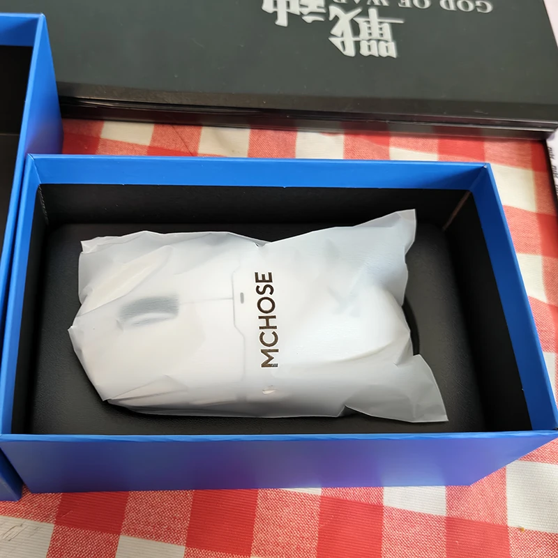 ماوس ألعاب لاسلكي جديد من سلسلة MCHOSE A5 V2 ULTRA 3 أوضاع للألعاب عمر بطارية طويل PAW3395 ماوس بتصميم خفيف الوزن